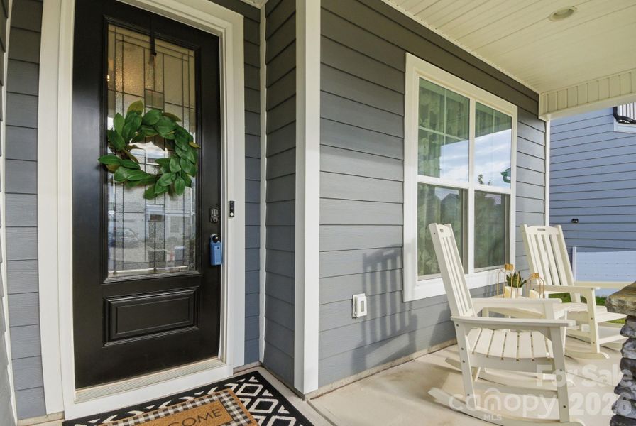 Exterior details and patio area of a home in Summerlin, Mooresville (Image 3).