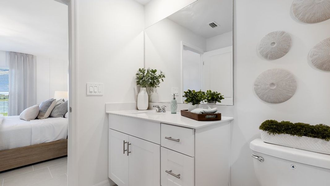 Florida CORE N002 Bloom Owners Bath 1of2 F1 Base7