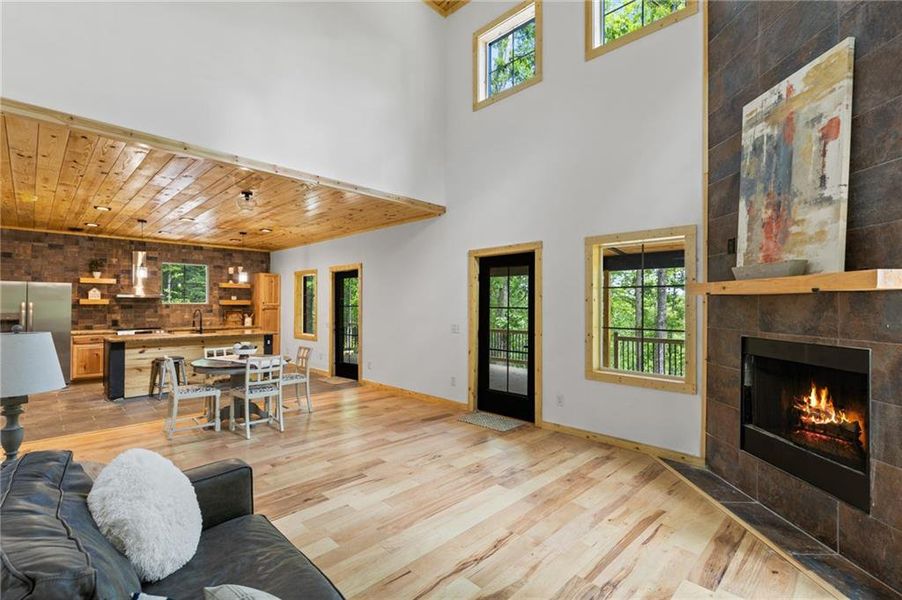 Furnished interior view inside a new home in , McCaysville (Image 9).