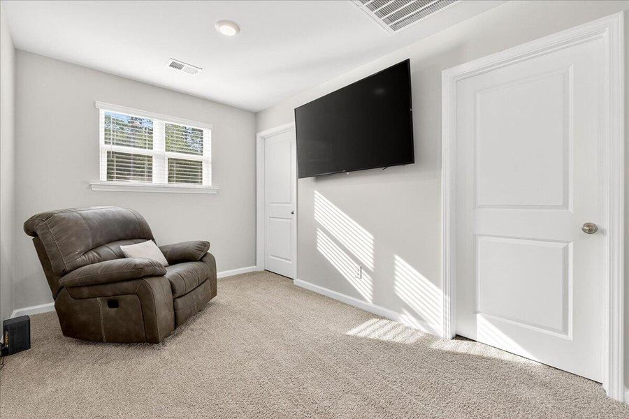 Image 33 of a home in .