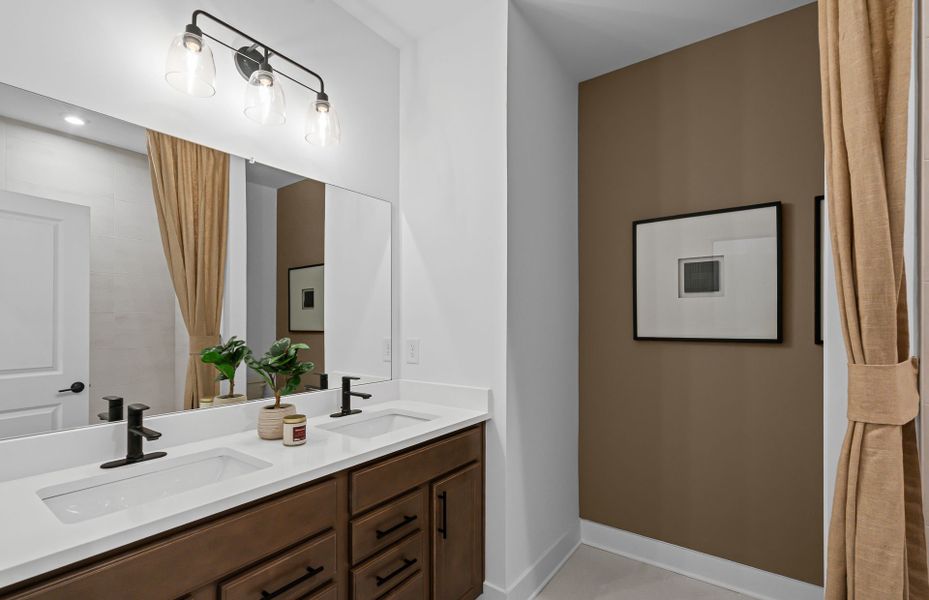 Representative furnished interior of a home built from the Riverton by Pulte Homes in Traditions of Braselton, Jefferson (Image 44). Representative furnished interior of a home built from the Riverton by Pulte Homes in Traditions of Braselton, Jefferson (Image 44).