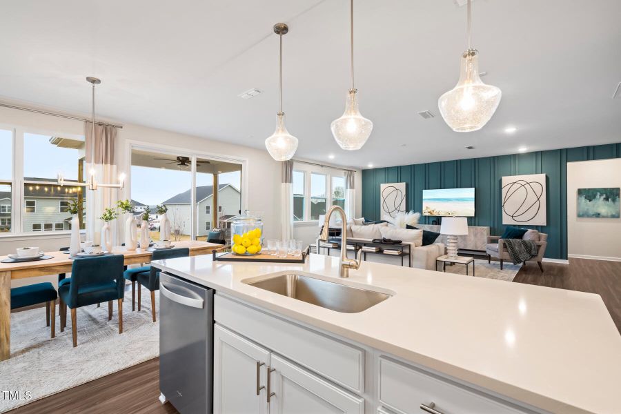 island with full sink