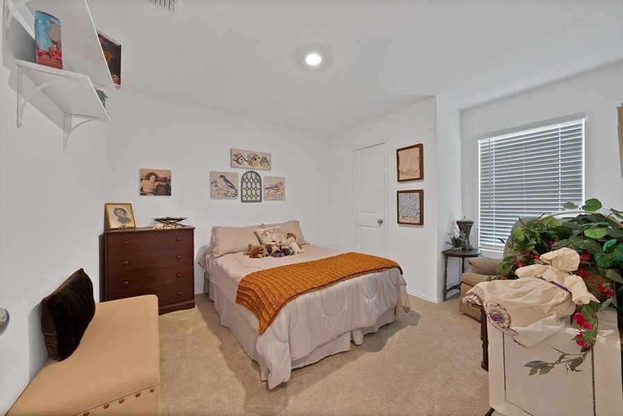 Furnished interior view inside a new home in Bridgewater: Cottage Collection, Princeton (Image 9). Furnished interior view inside a new home in Bridgewater: Cottage Collection, Princeton (Image 9).