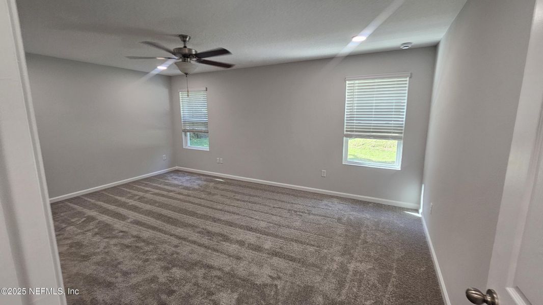 Spacious, unfurnished interior of a new home in , Jacksonville (Image 22).