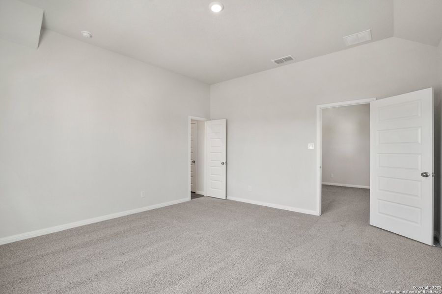 Spacious, unfurnished interior of a new home in Melissa Ranch, San Antonio (Image 12). Spacious, unfurnished interior of a new home in Melissa Ranch, San Antonio (Image 12).