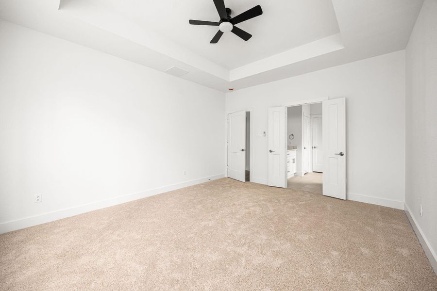 Spacious, unfurnished interior of a new home in , Conroe (Image 29). Spacious, unfurnished interior of a new home in , Conroe (Image 29).