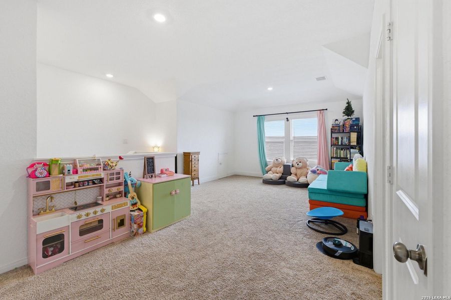Furnished interior view inside a new home in , Converse (Image 17).