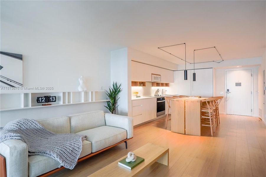 Furnished interior view inside a new home in , Bal Harbour (Image 7).