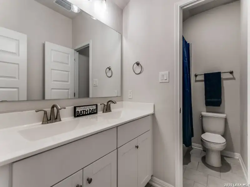 Furnished interior view inside a new home in Venado Crossing, Cibolo (Image 16).