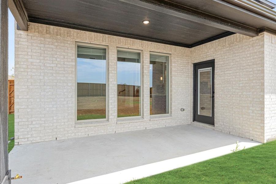 Image 40 of a home in Terracina. Image 40 of a home in Terracina.