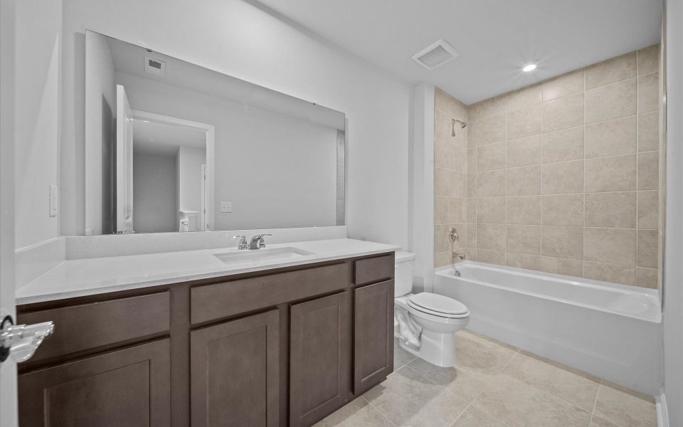 Furnished interior view inside a new home in Crestview, Spartanburg (Image 10). Furnished interior view inside a new home in Crestview, Spartanburg (Image 10).