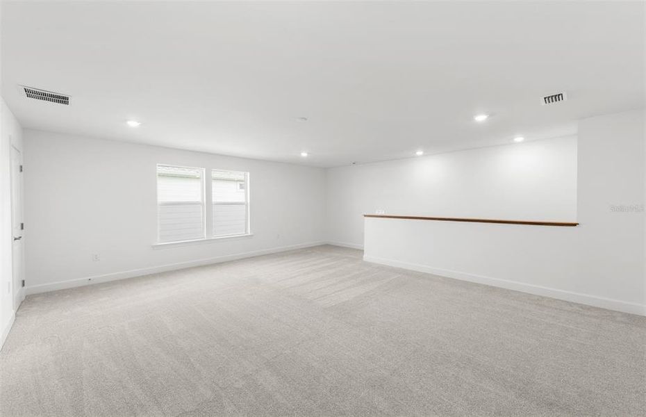 Spacious, unfurnished interior of a new home in SeaFlower, Bradenton (Image 40).