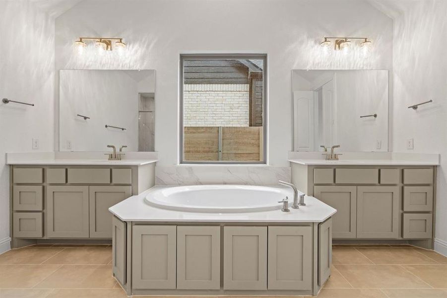 DAL_Painted Tree_Easton_3204 Vermilion Street (20) DAL_Painted Tree_Easton_3204 Vermilion Street (20)