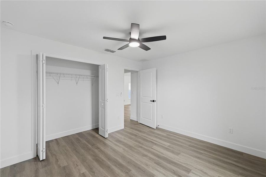 Spacious, unfurnished interior of a new home in , Ocala (Image 19).