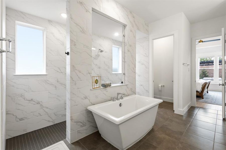 Large shower with soaking tub