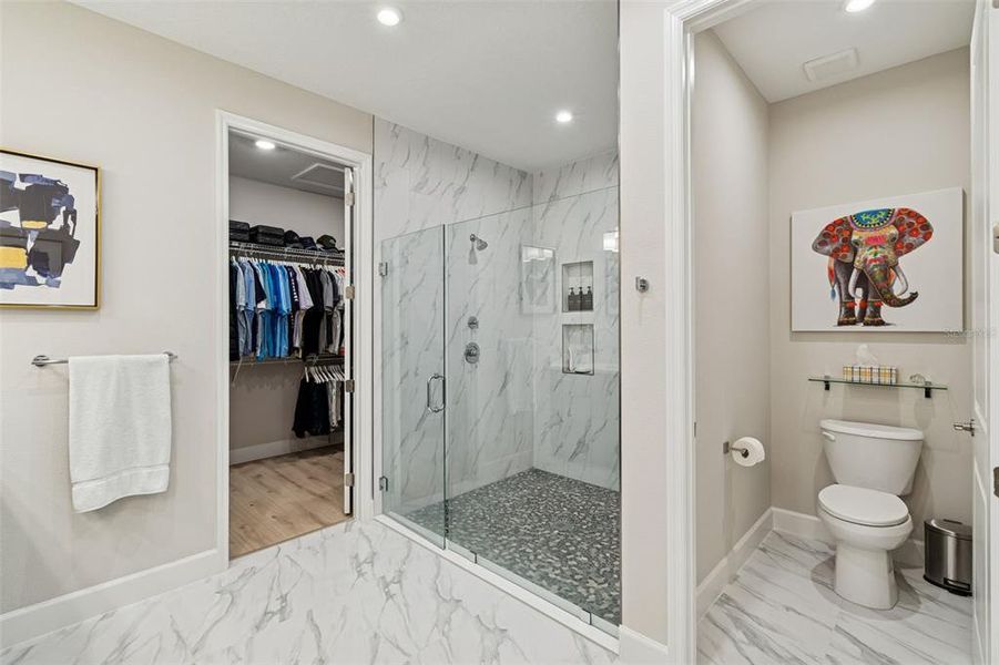 Furnished interior view inside a new home in , Tavares (Image 15).