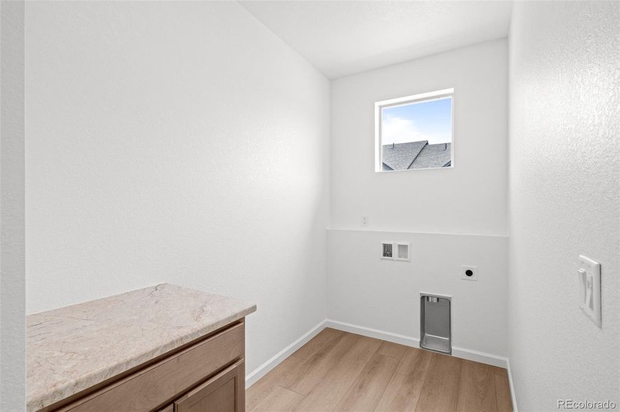 Image 21 of a home in Deer Creek.