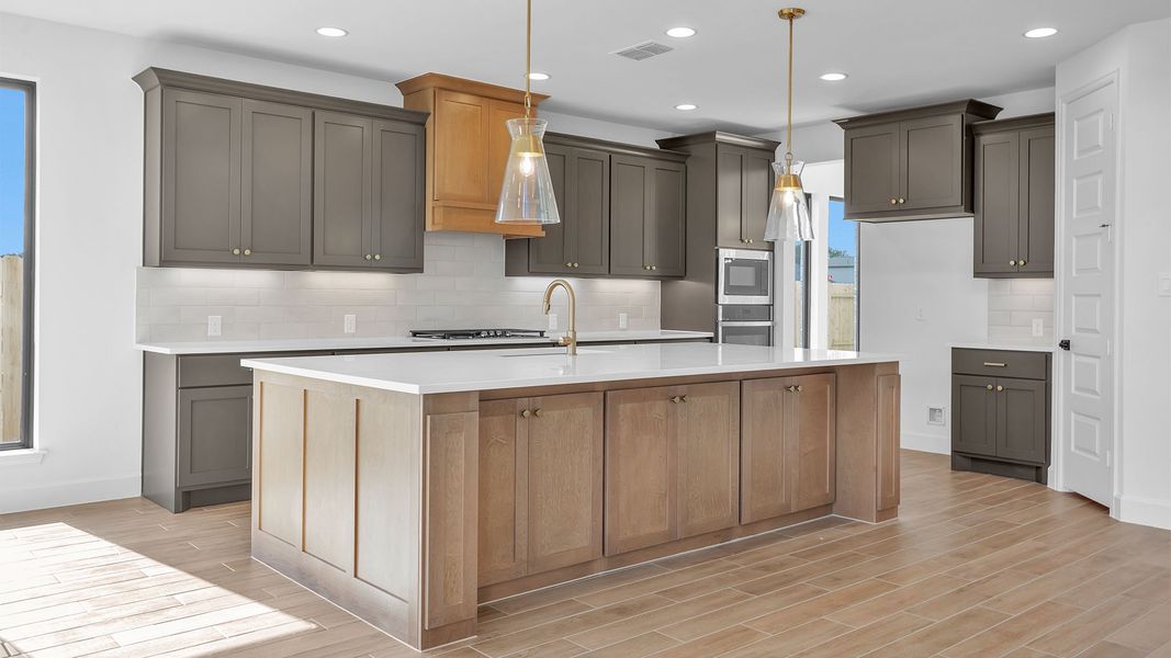 Furnished interior view inside a new home in Sienna 55' - Valencia, Missouri City (Image 7). Furnished interior view inside a new home in Sienna 55' - Valencia, Missouri City (Image 7).