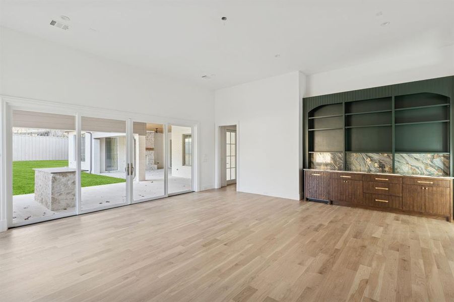 Spacious, unfurnished interior of a new home in , Colleyville (Image 18).