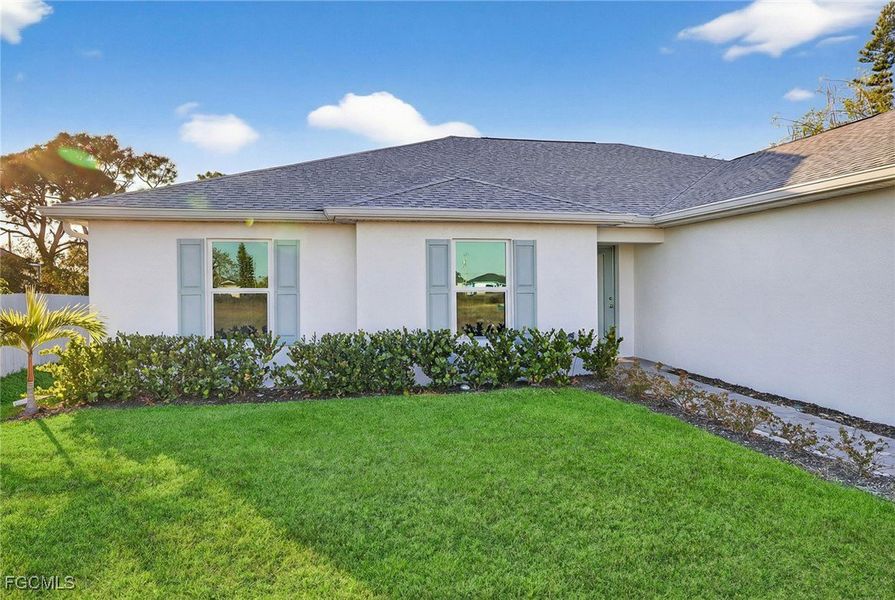 Exterior details and patio area of a home in Cape Coral, Cape Coral (Image 25).