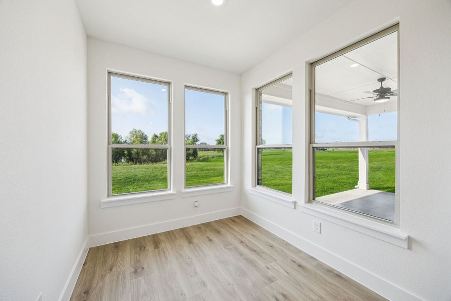 Spacious, unfurnished interior of a new home in Lakeway Estates, Waxahachie (Image 23). Spacious, unfurnished interior of a new home in Lakeway Estates, Waxahachie (Image 23).