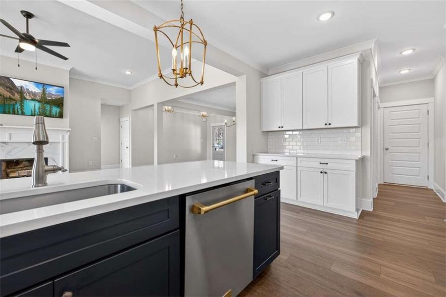 Furnished interior view inside a new home in , Comer (Image 17).