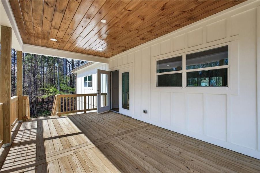 Exterior details and patio area of a home in , Rockmart (Image 24).