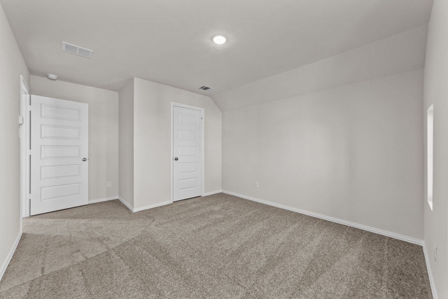 Spacious, unfurnished interior of a new home in Rolling Ridge, Van Alstyne (Image 31). Spacious, unfurnished interior of a new home in Rolling Ridge, Van Alstyne (Image 31).