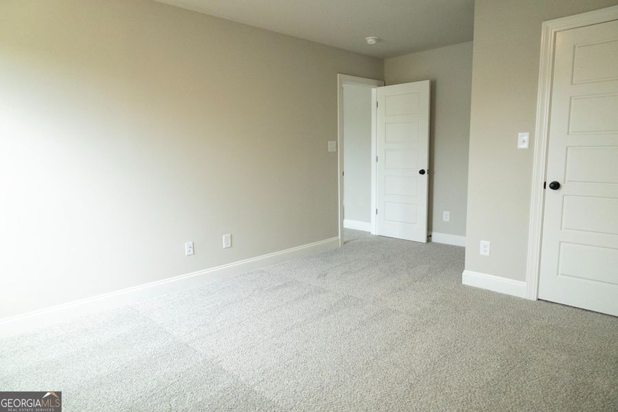 Image 18 of a home in Leverett Park. Image 18 of a home in Leverett Park.