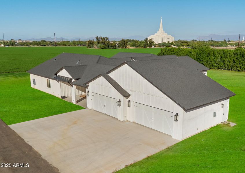 GORGEOUS TEMPLE VIEWS! GORGEOUS TEMPLE VIEWS!