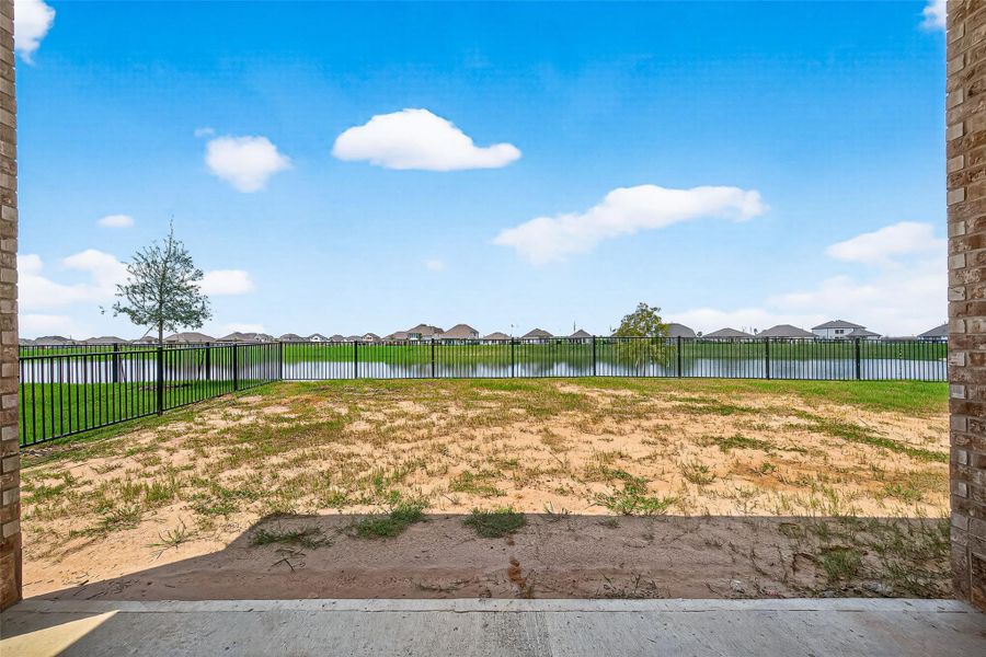 Image 43 of a home in Lago Mar. Image 43 of a home in Lago Mar.