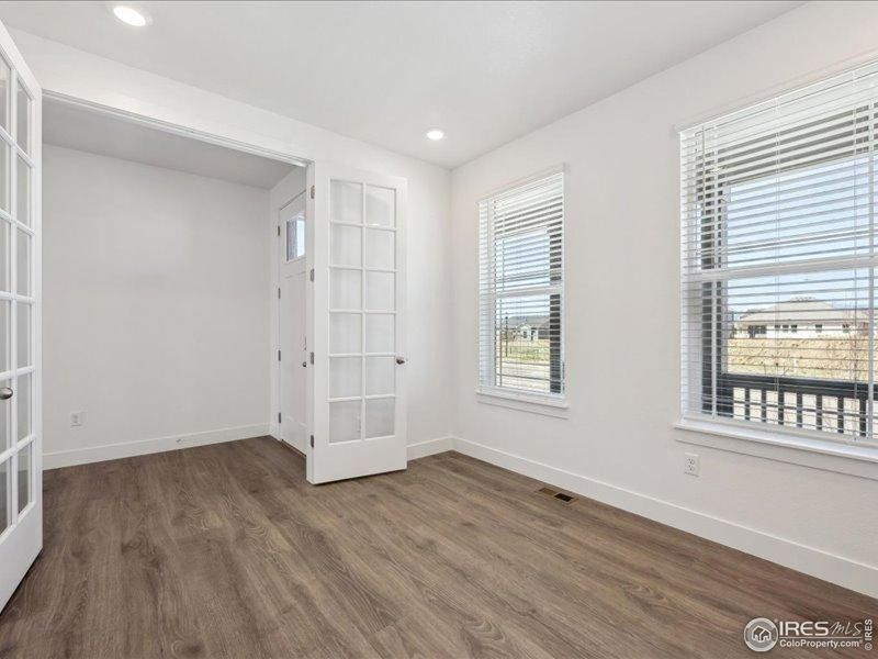 Spacious, unfurnished interior of a new home in Vantage, Berthoud (Image 21).