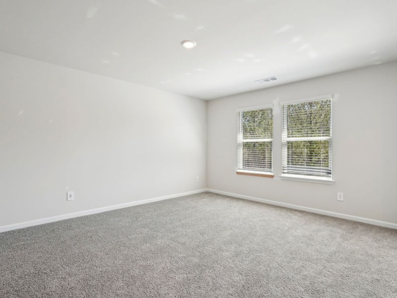 Spacious, unfurnished interior of a new home in Manning Mill, Adairsville (Image 25).