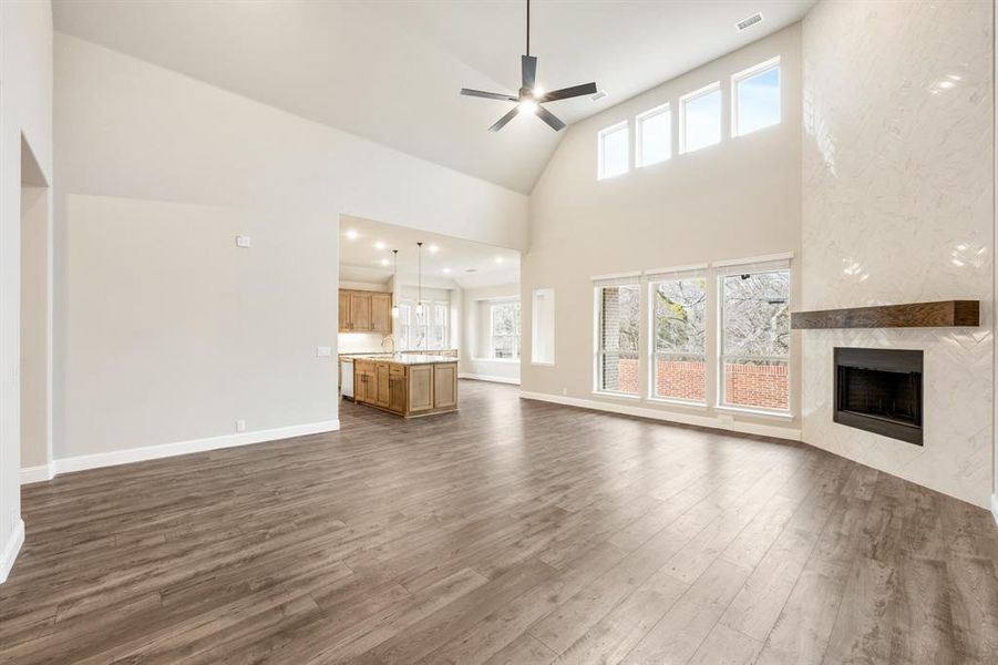 Spacious, unfurnished interior of a new home in Ridgepoint, Midlothian (Image 19).
