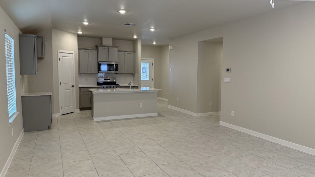 Image 16 of a home in London Towne. Image 16 of a home in London Towne.