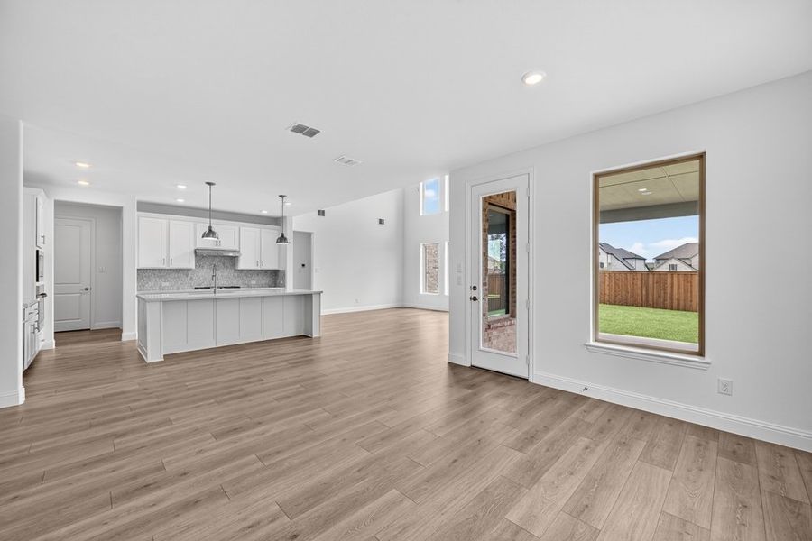Spacious, unfurnished interior of a new home in Highland Lakes, McKinney (Image 17). Spacious, unfurnished interior of a new home in Highland Lakes, McKinney (Image 17).