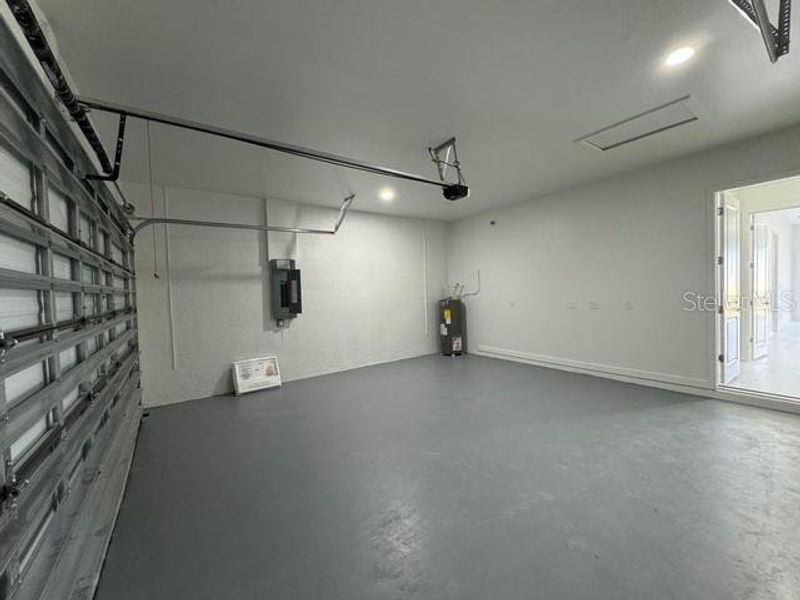 Spacious, unfurnished interior of a new home in , Cape Coral (Image 12). Spacious, unfurnished interior of a new home in , Cape Coral (Image 12).