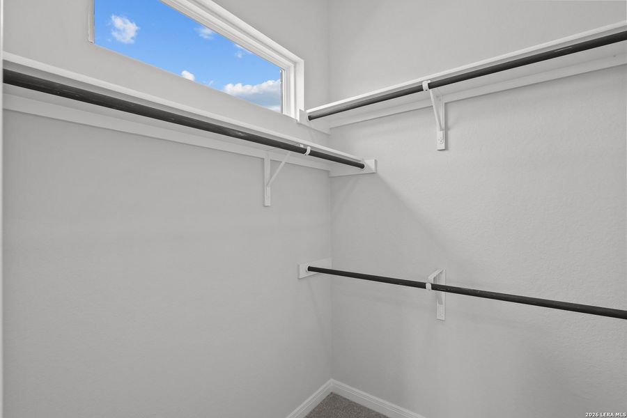 Spacious, unfurnished interior of a new home in Buffalo Crossing, Cibolo (Image 15).