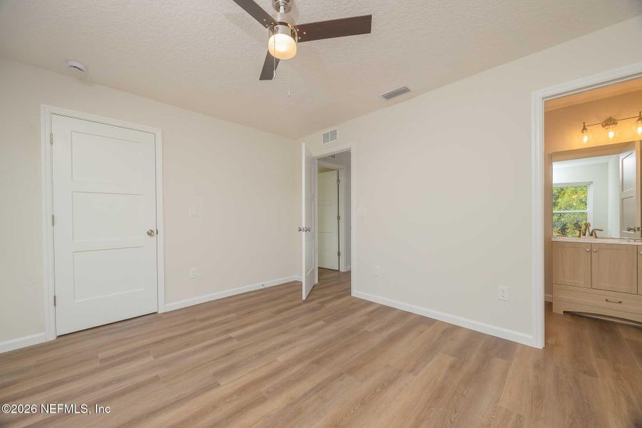 Spacious, unfurnished interior of a new home in , St. Augustine (Image 15).