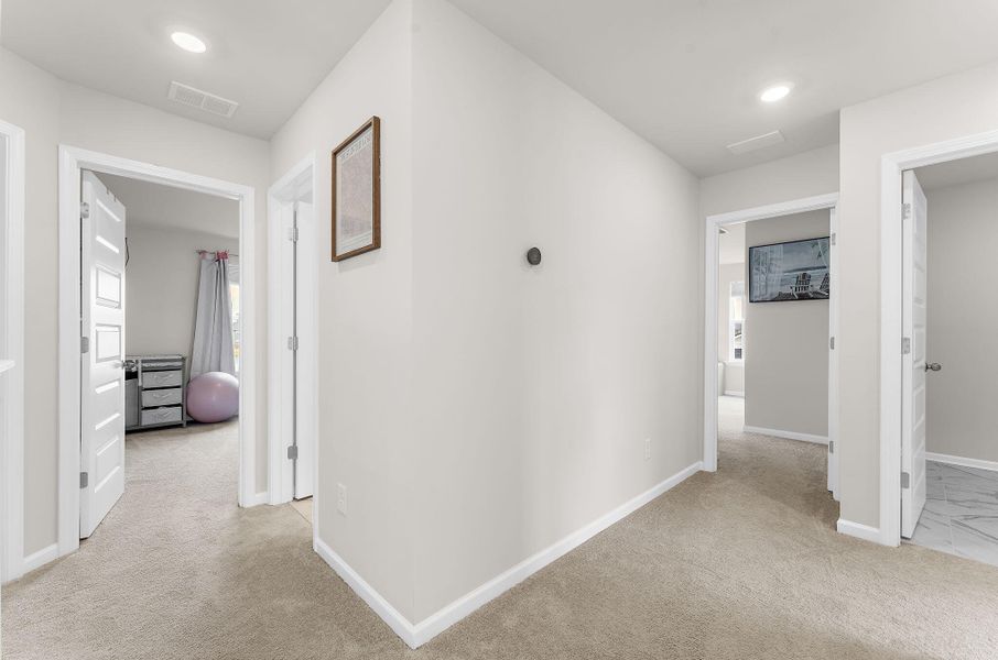 Spacious, unfurnished interior of a new home in Lindera Preserve at Cane Bay Plantation, Summerville (Image 22). Spacious, unfurnished interior of a new home in Lindera Preserve at Cane Bay Plantation, Summerville (Image 22).