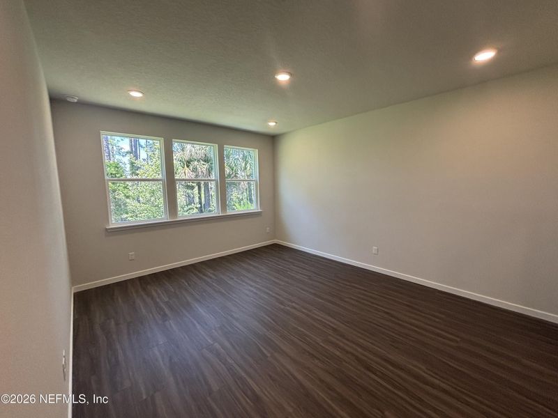 Spacious, unfurnished interior of a new home in Reserve East, Flagler Beach (Image 24).