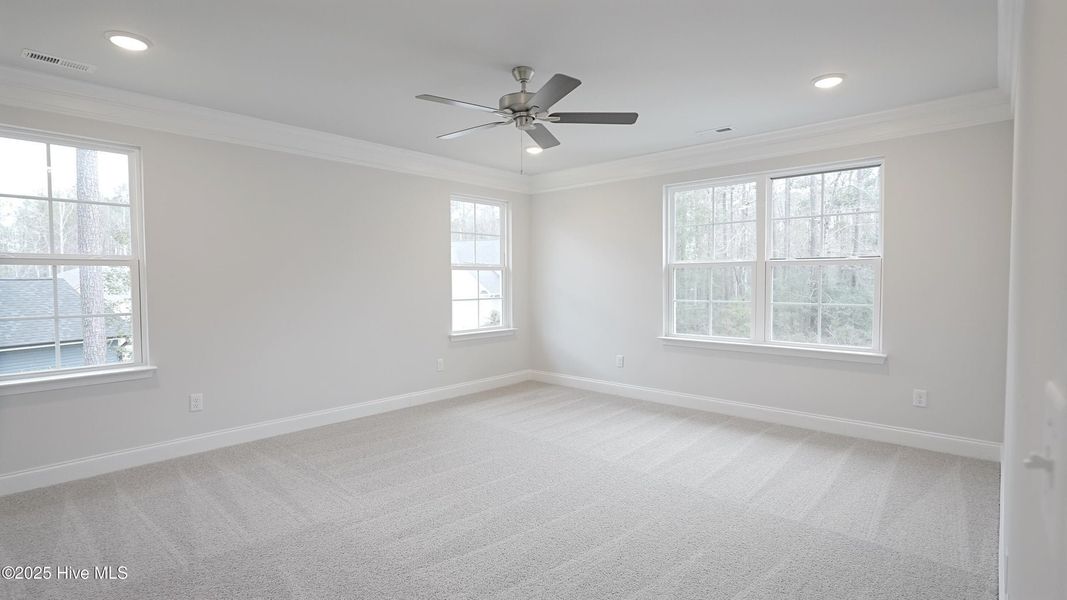 Spacious, unfurnished interior of a new home in Rutledge, Shallotte (Image 15).