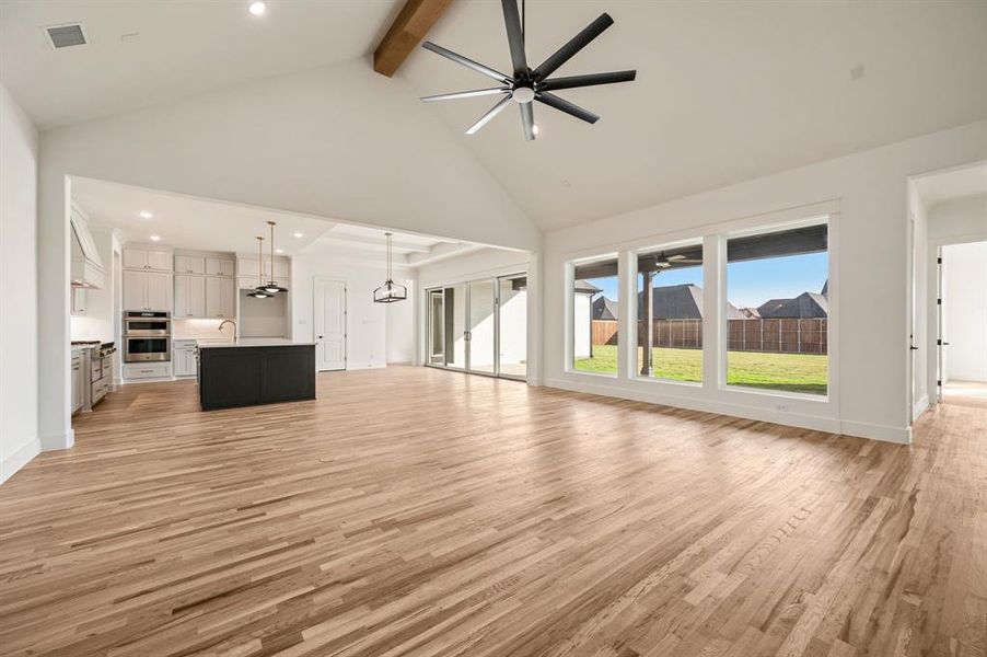 Spacious, unfurnished interior of a new home in NorthGlen, Haslet (Image 20).