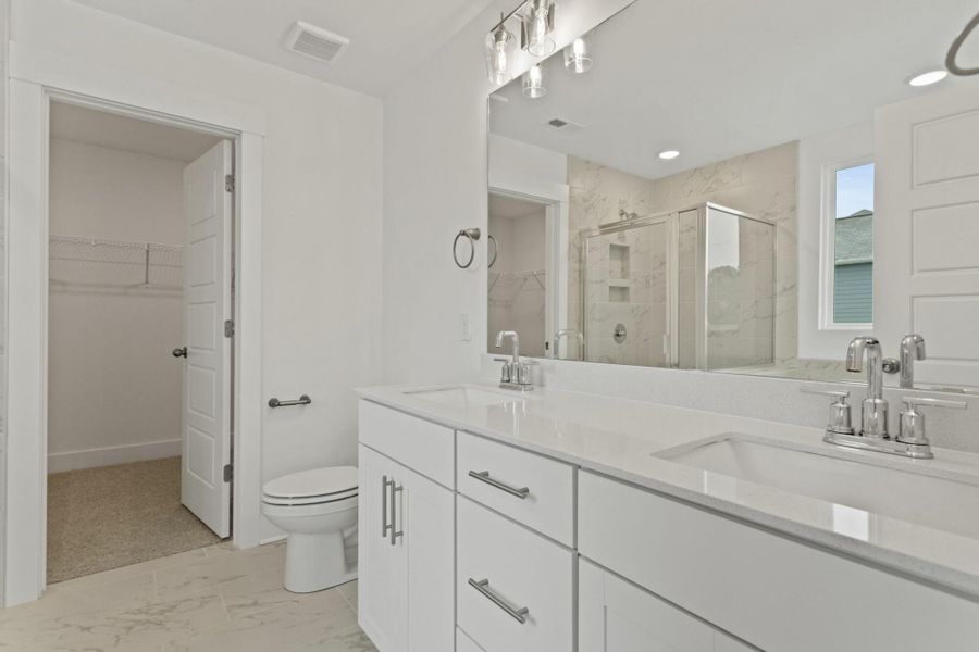Furnished interior view inside a new home in Greenrich Mill, Simpsonville (Image 6).