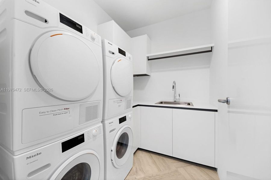 Furnished interior view inside a new home in , Miami (Image 11).