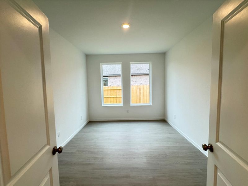 Spacious, unfurnished interior of a new home in Lago Mar: Classic Collection, Texas City (Image 6). Spacious, unfurnished interior of a new home in Lago Mar: Classic Collection, Texas City (Image 6).