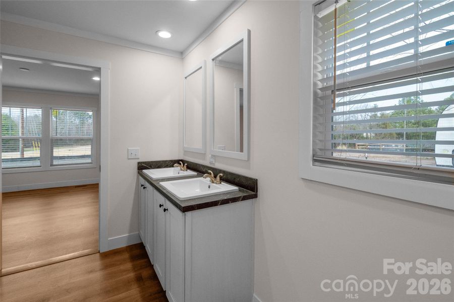 Image 44 of a home in .