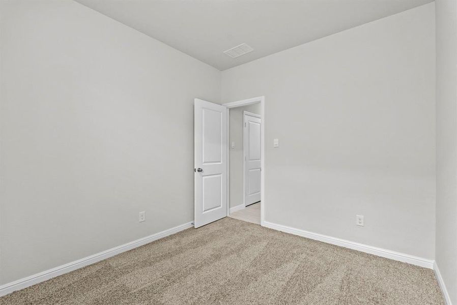 Spacious, unfurnished interior of a new home in Terra Trace, Fort Worth (Image 20). Spacious, unfurnished interior of a new home in Terra Trace, Fort Worth (Image 20).