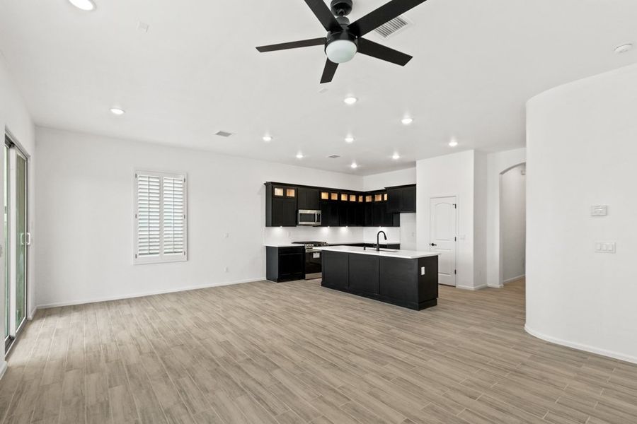 Furnished interior view inside a new home in Paseo Del Este Unit 9, El Paso (Image 4). Furnished interior view inside a new home in Paseo Del Este Unit 9, El Paso (Image 4).