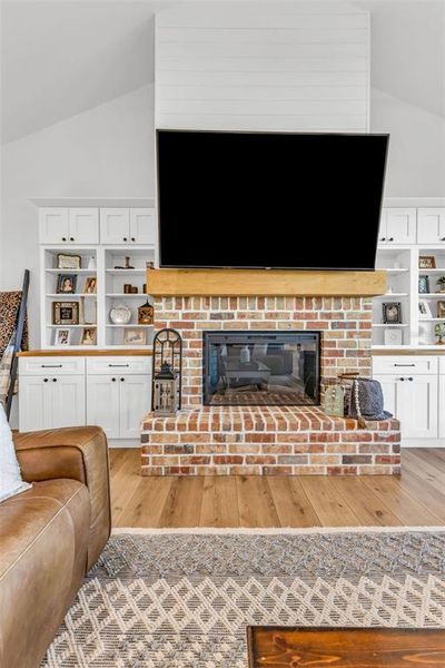 Image 90 of a home in .